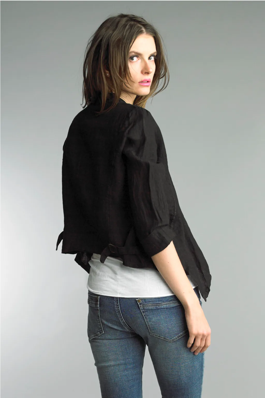 SHORT LINEN JACKET